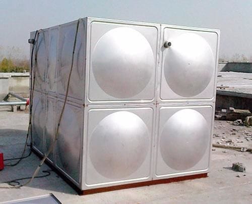 清除不锈钢保温水箱的沉淀物和废水